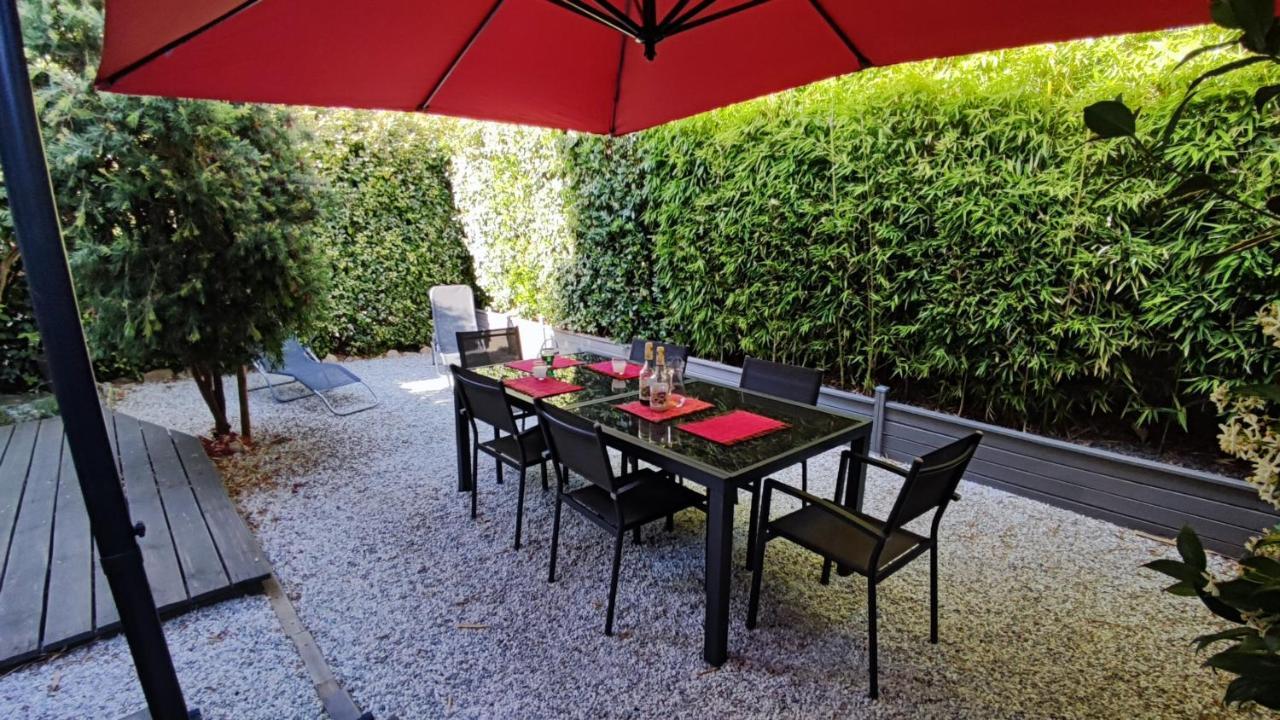 Au 8 De La Garance Villa LʼIsle-sur-la-Sorgue Екстериор снимка